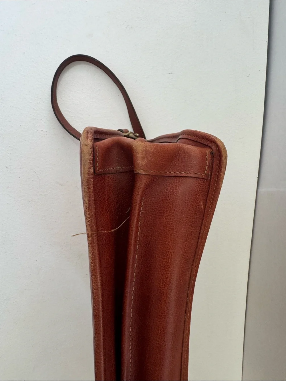 Schlesinger leather attache locking
